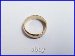 14kt Solid Gold Band Ring 4.3g
