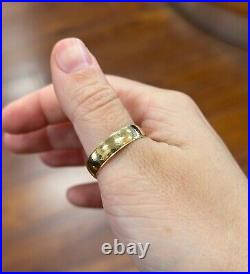 Solid Gold Band Ring with Etched Edges 14k Yellow Gold